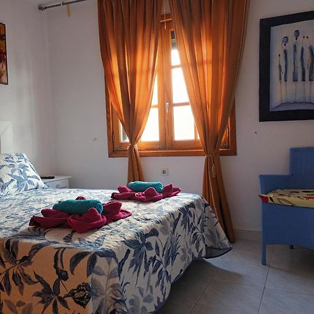 Apartamentos Playa Honda Mácher Quarto foto